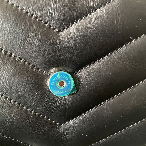 YSL Loulou Toy - Picture 10 of 15